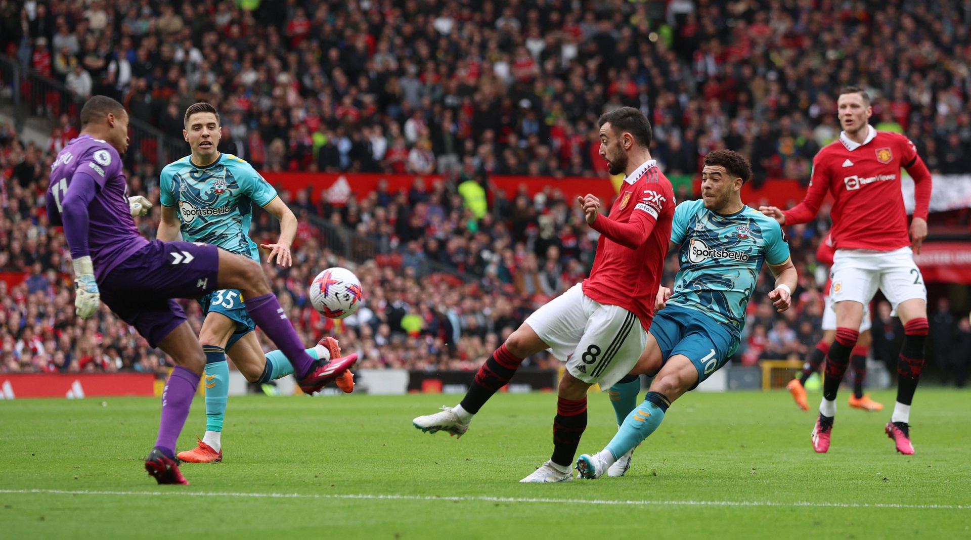 MU dau Southampton anh 26