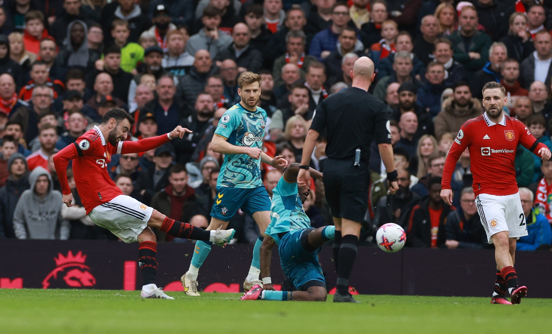 MU dau Southampton anh 34