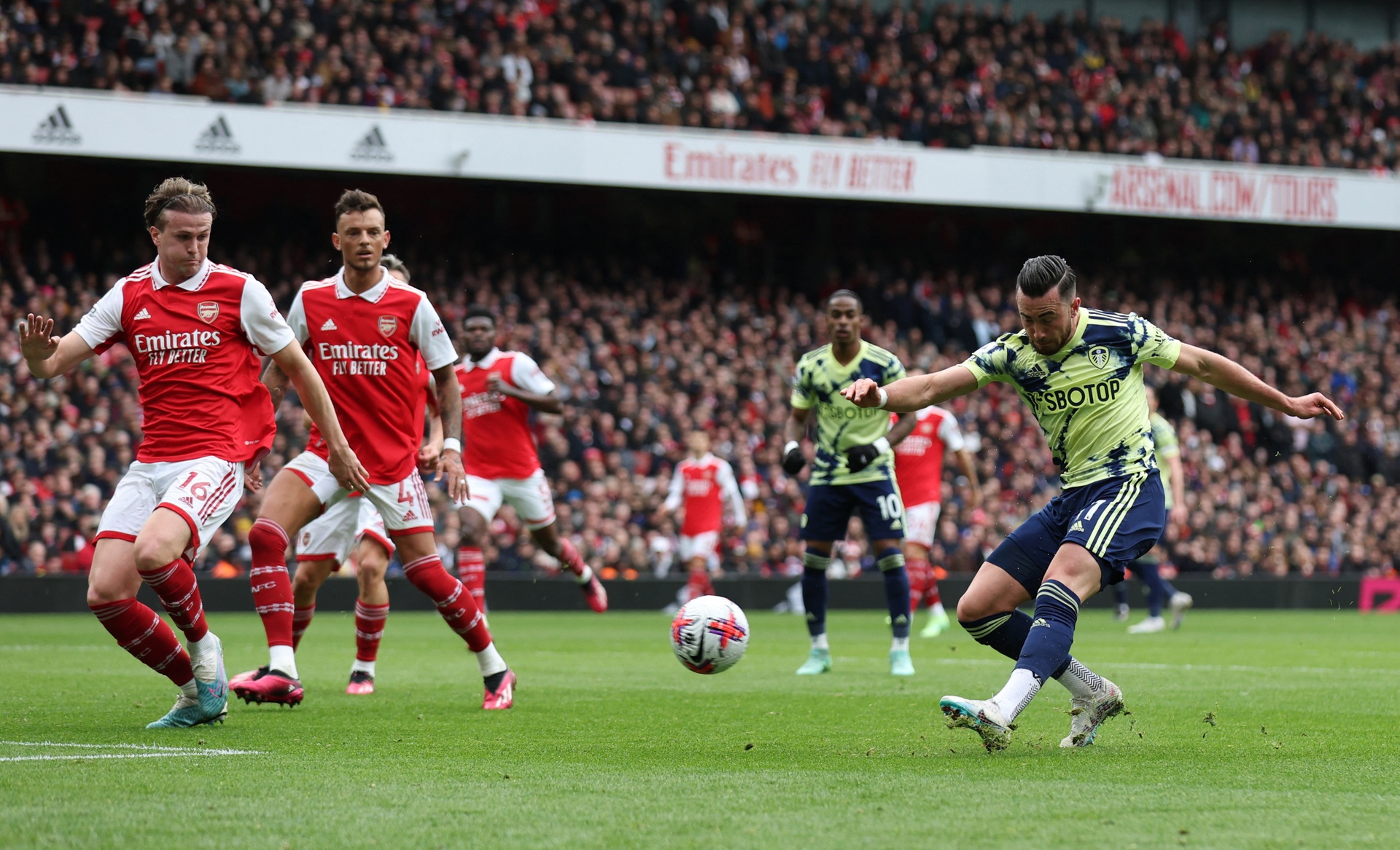 Arsenal dau Leeds anh 14