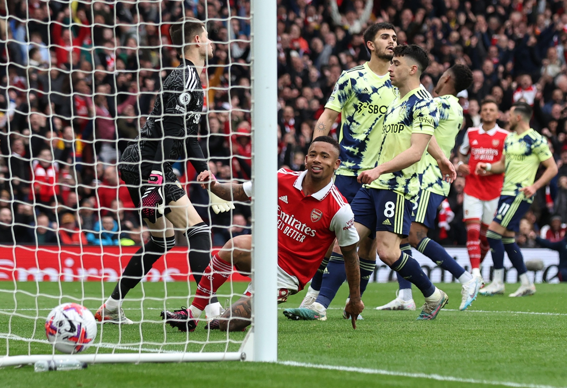 Arsenal dau Leeds anh 21