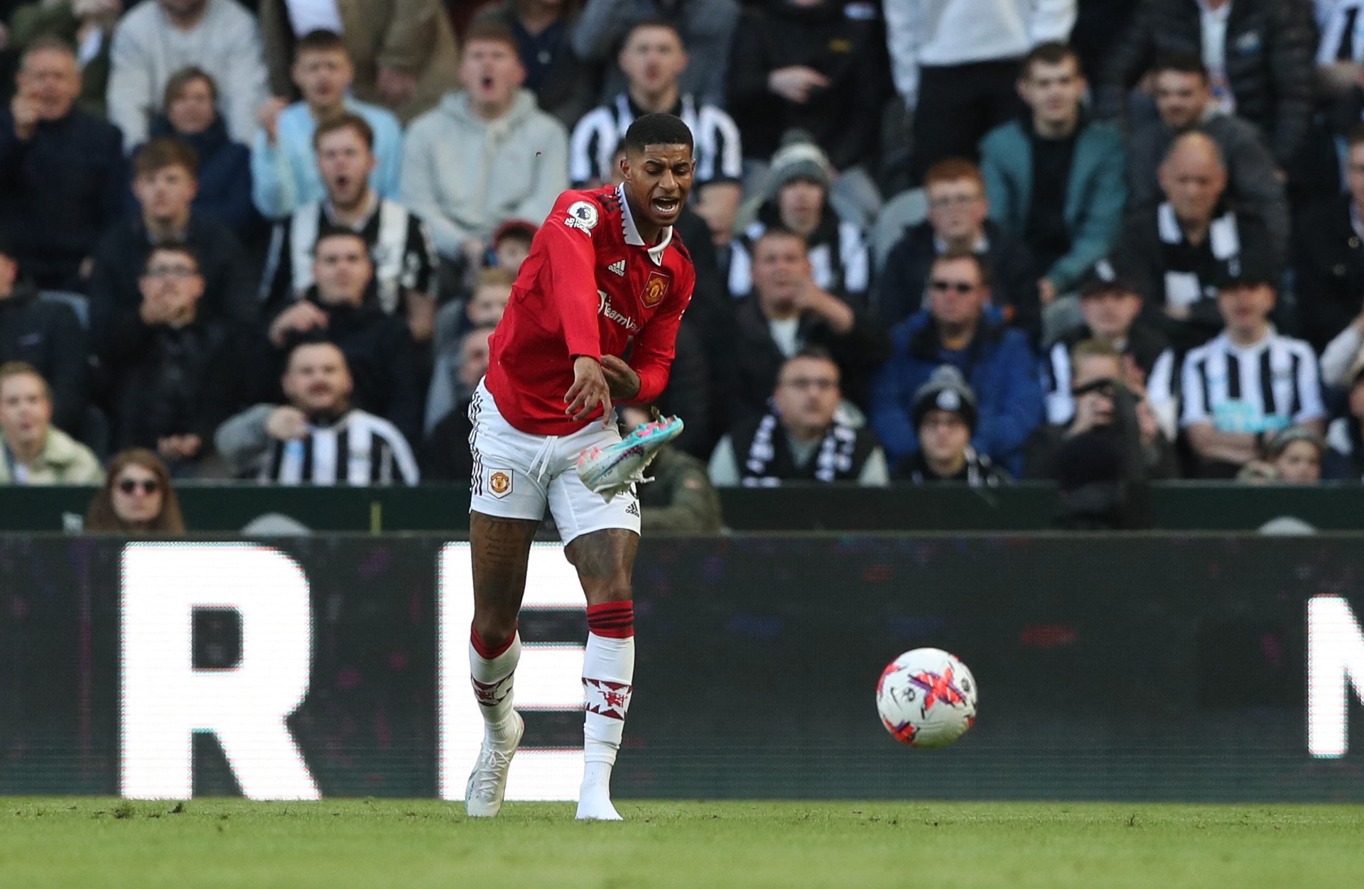 Newcastle dau Man United anh 23