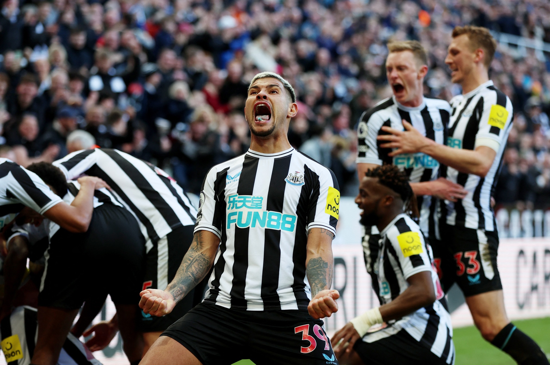 Newcastle dau Man United anh 1