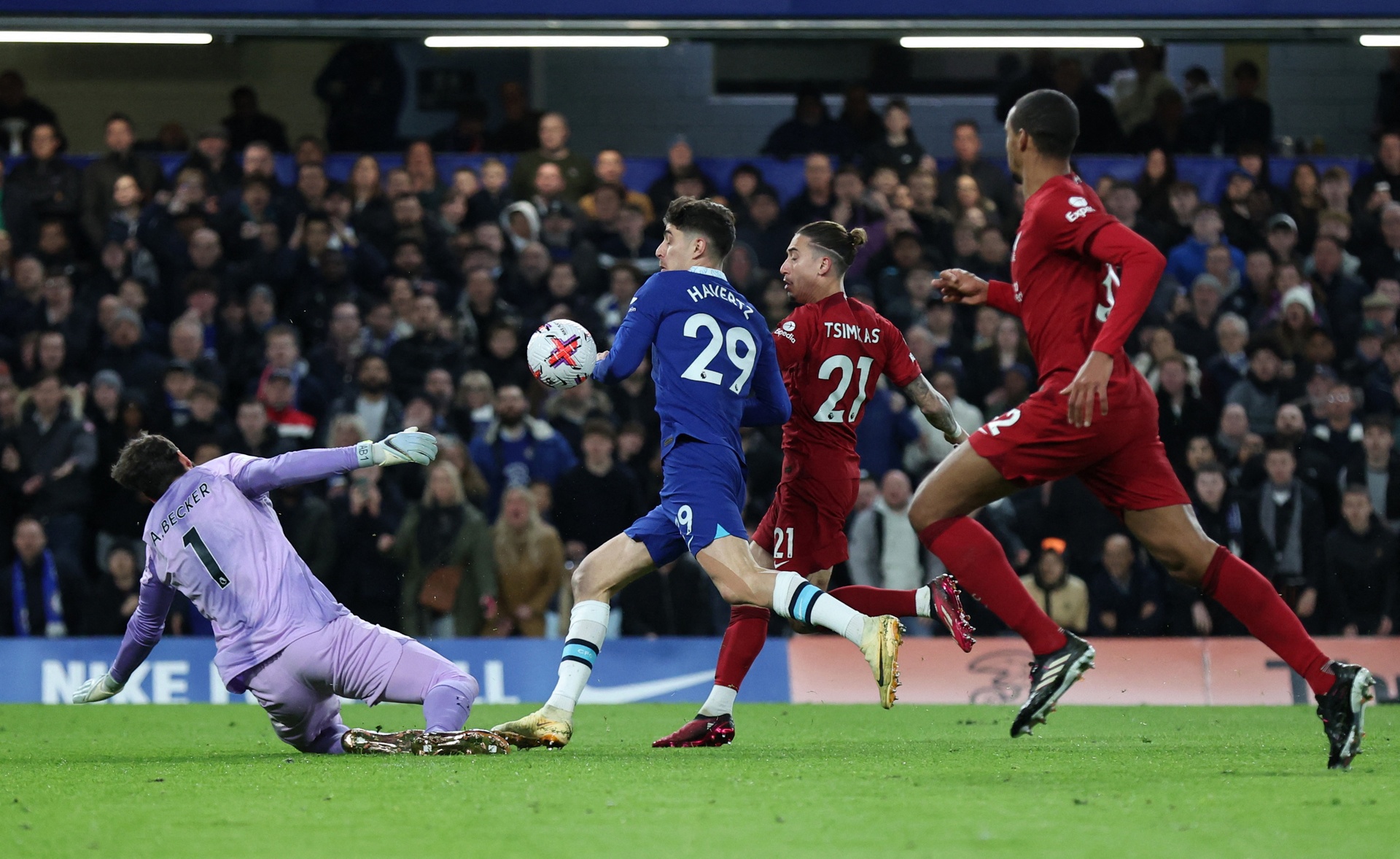 Chelsea dau Liverpool anh 1