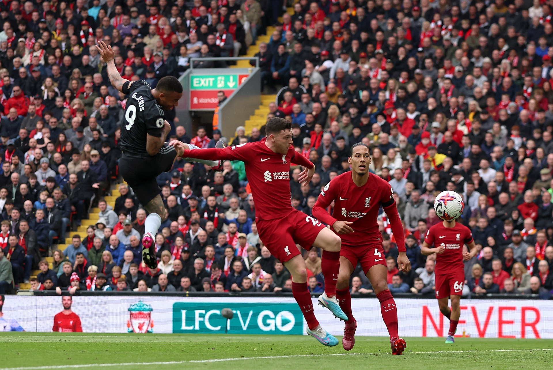 Liverpool dau Arsenal anh 20
