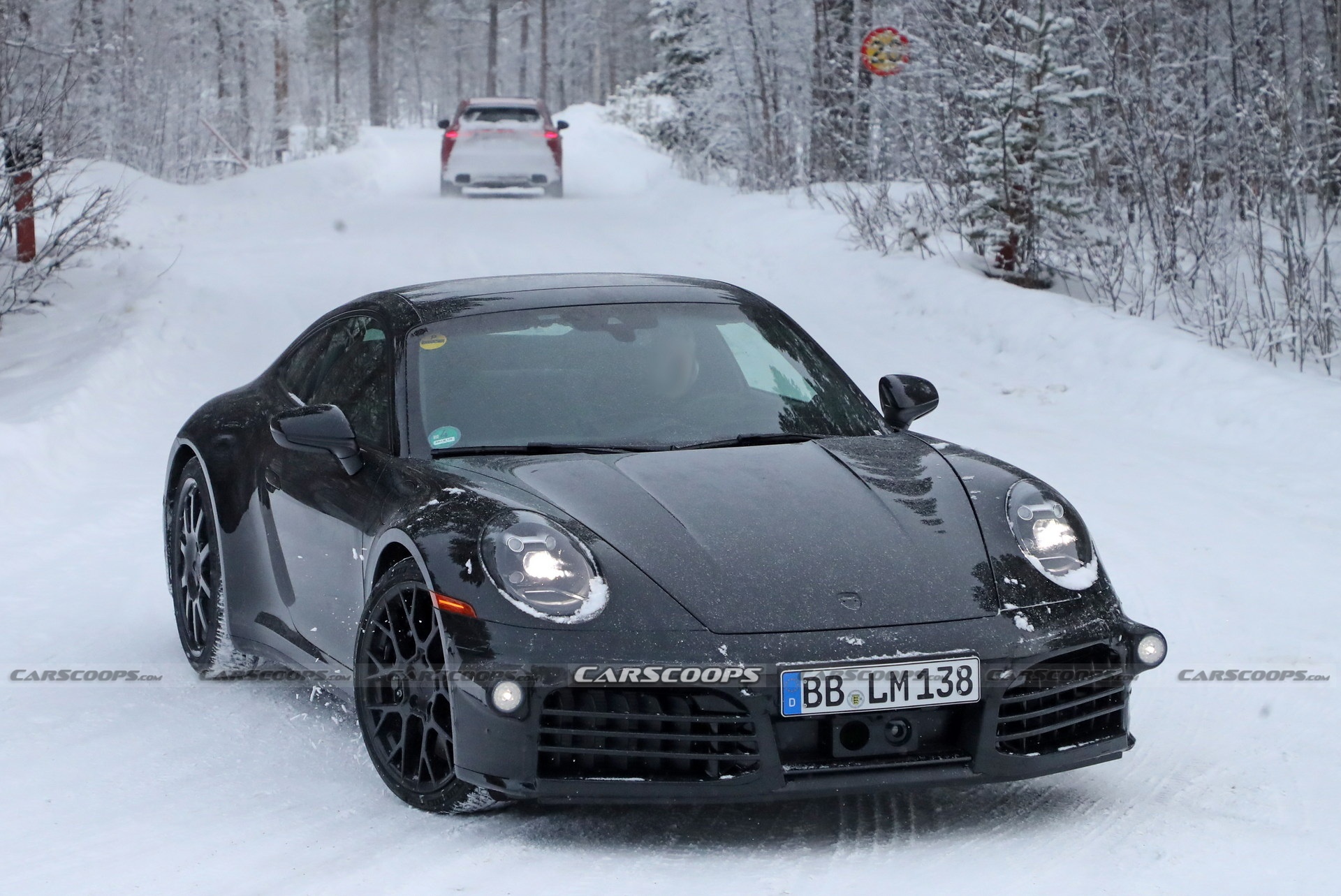 Porsche 911 facelift 2024 lo dien tren duong thu nghiem anh 2