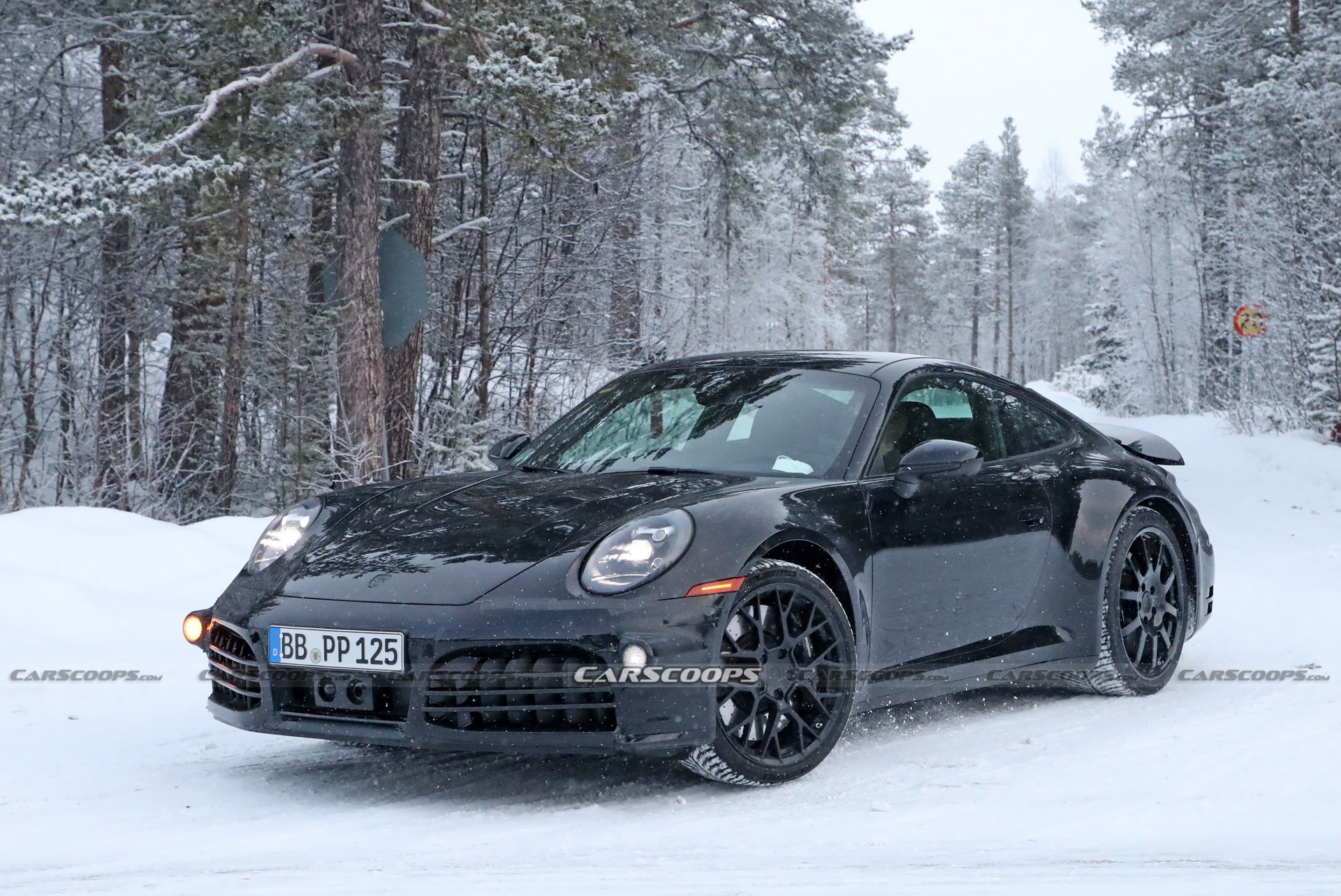 Porsche 911 facelift 2024 lo dien tren duong thu nghiem anh 1