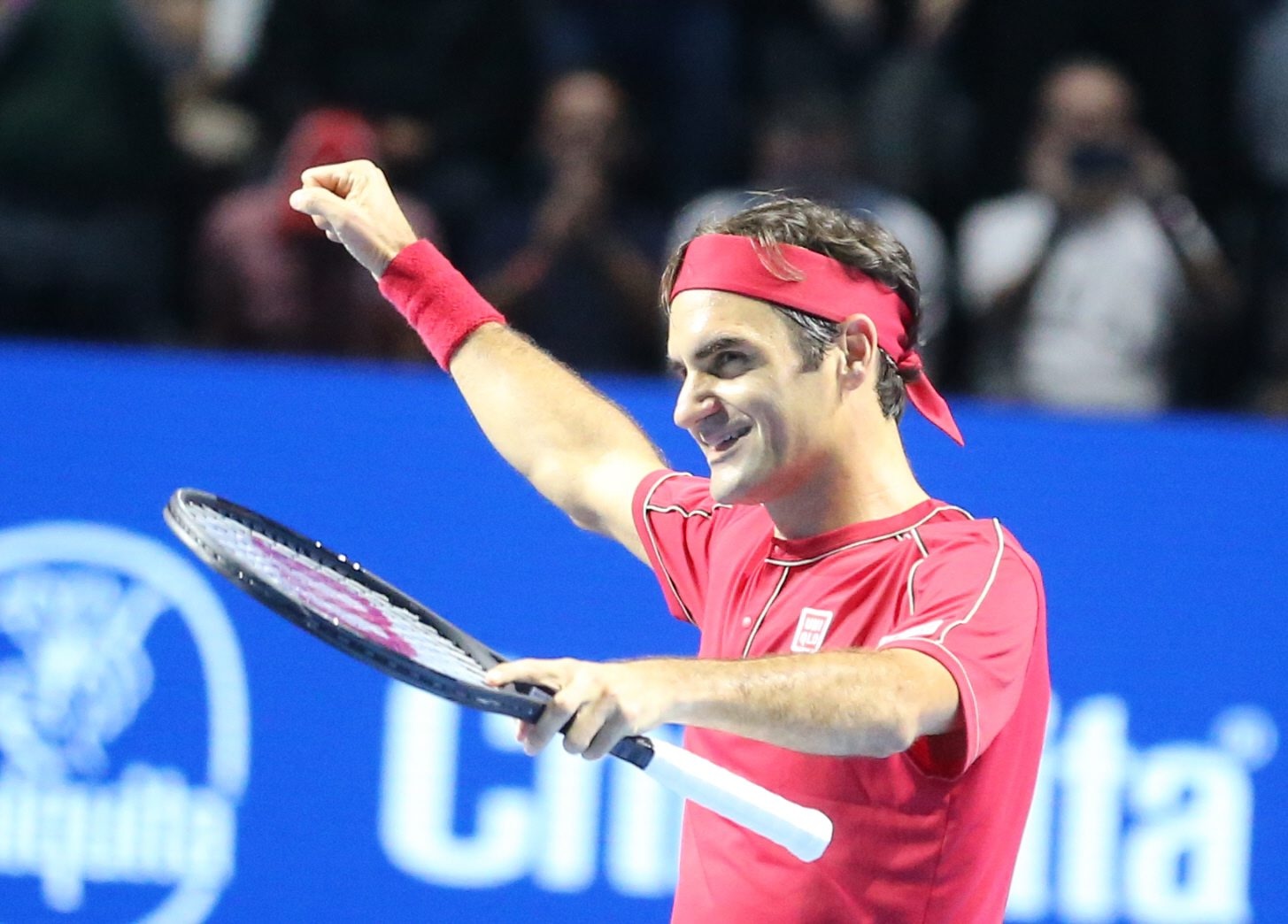Federer vo dich Basel anh 1