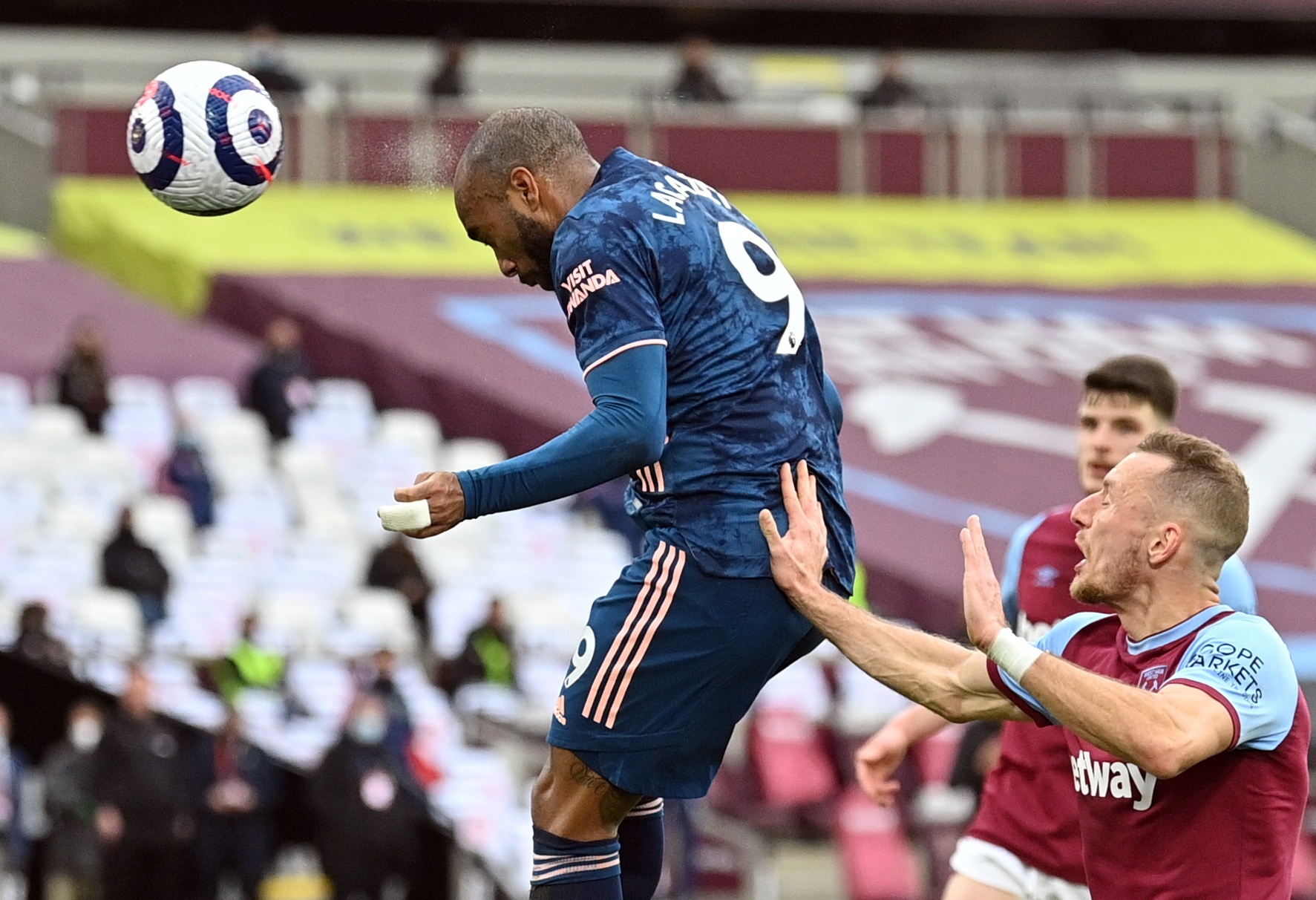 West Ham vs Arsenal anh 25
