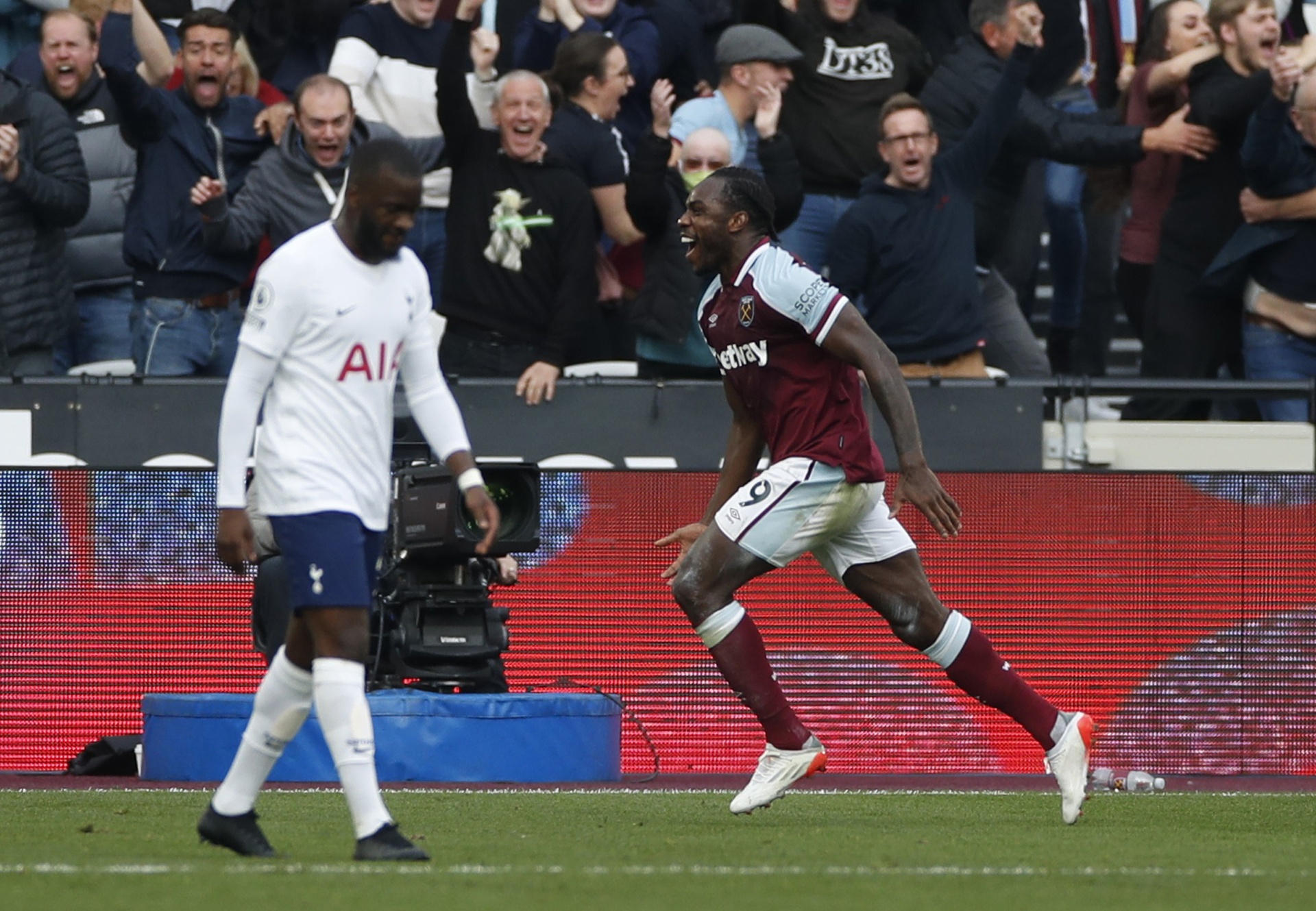 Tottenham vs West Ham anh 1