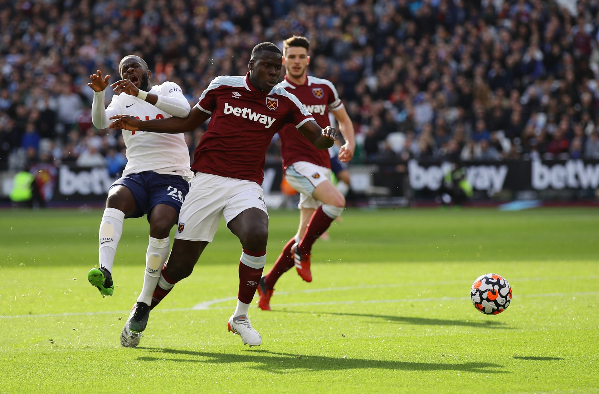 Tottenham vs West Ham anh 13