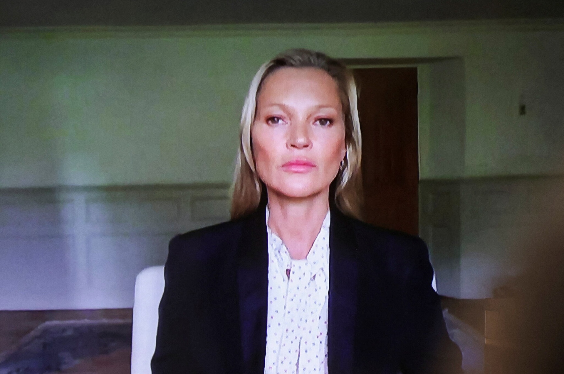 Kate Moss phu nhan bi Johnny Depp xo nga anh 1