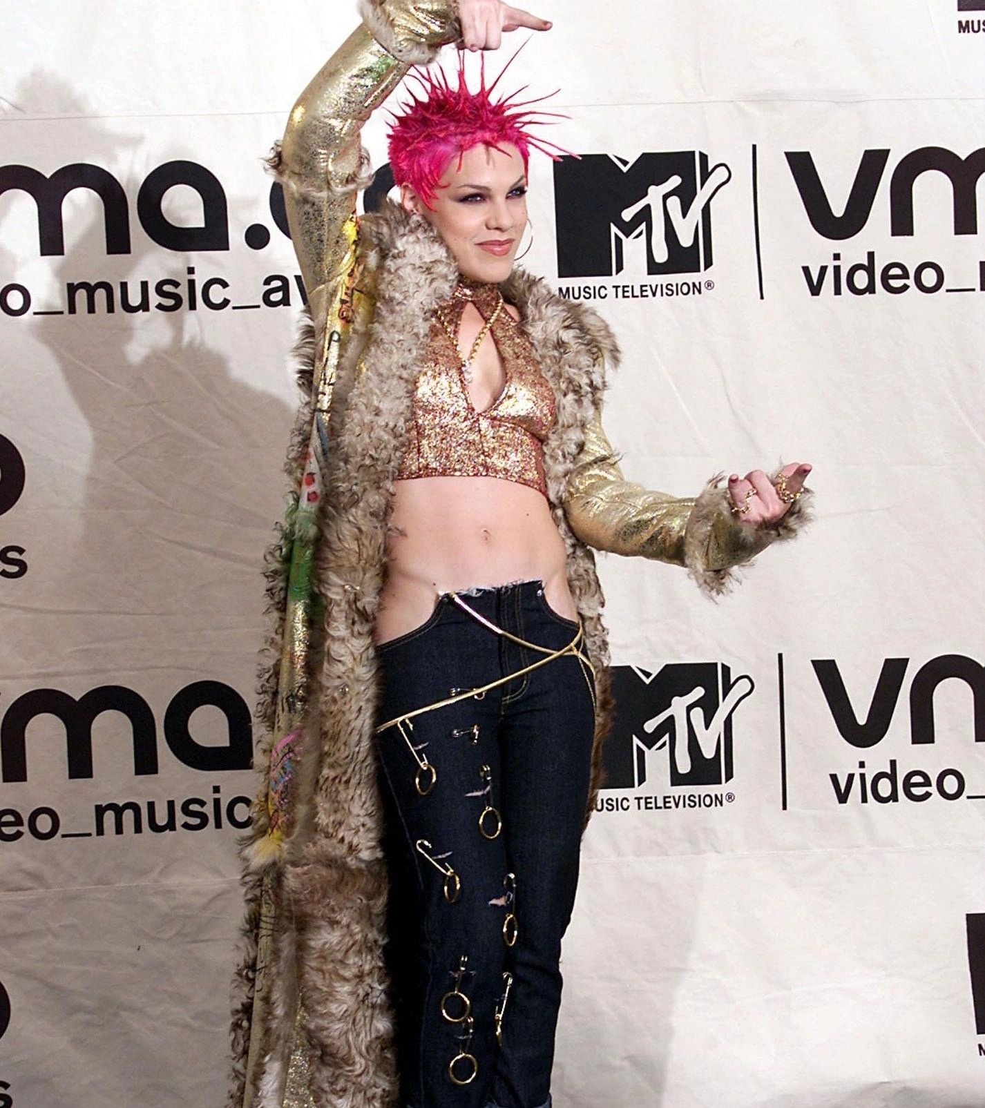 MTV VMAs UK 6