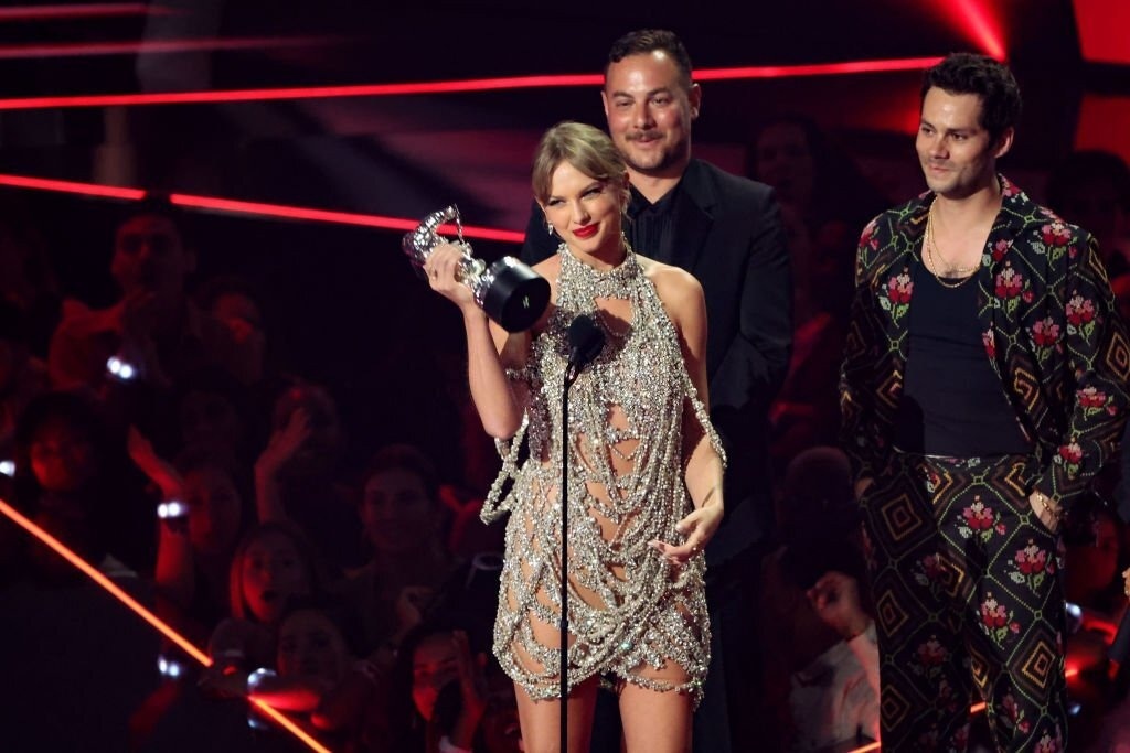 Lisa MTV VMAs 2022 anh 1