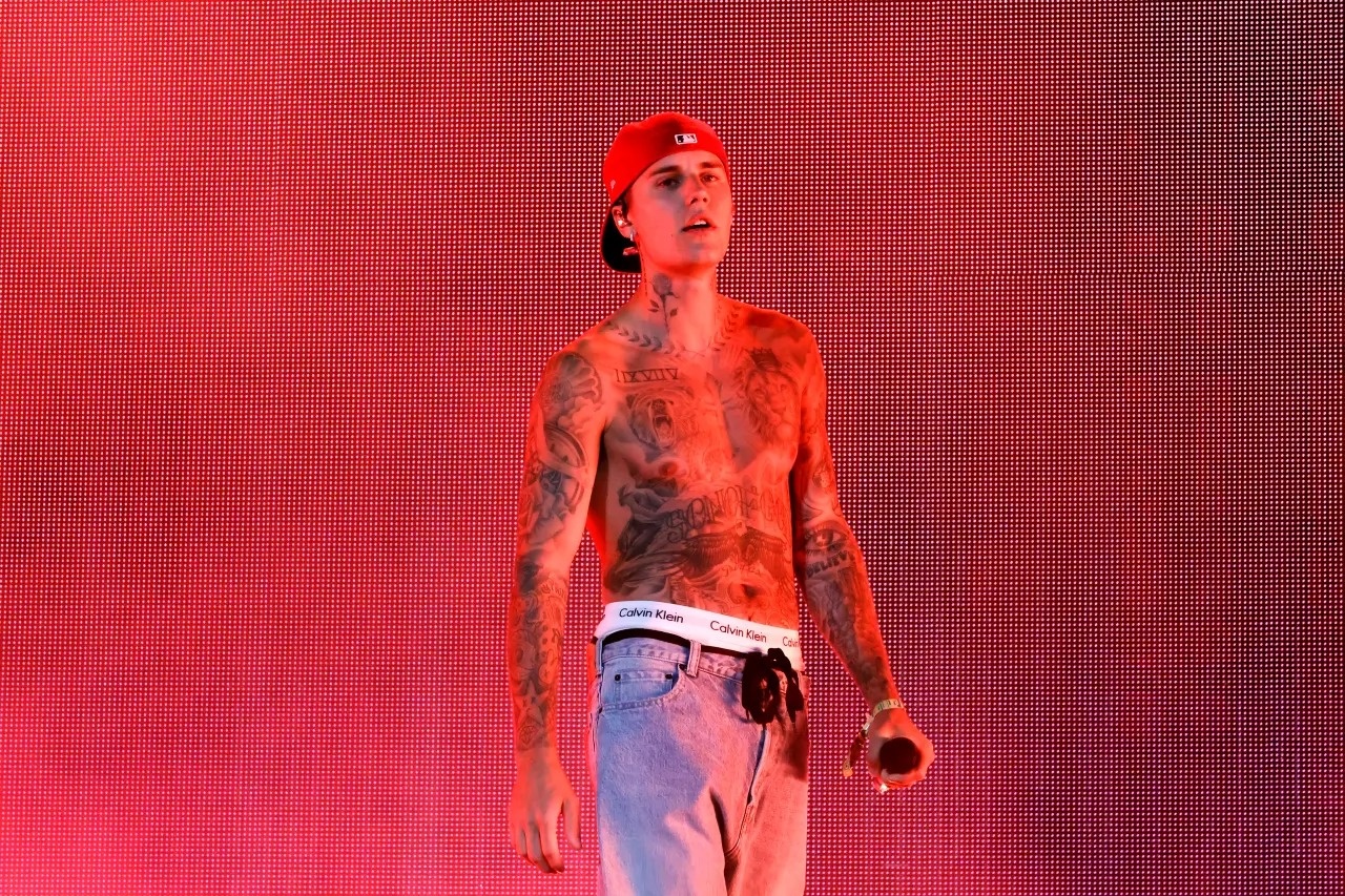 Justin Bieber huy show anh 1