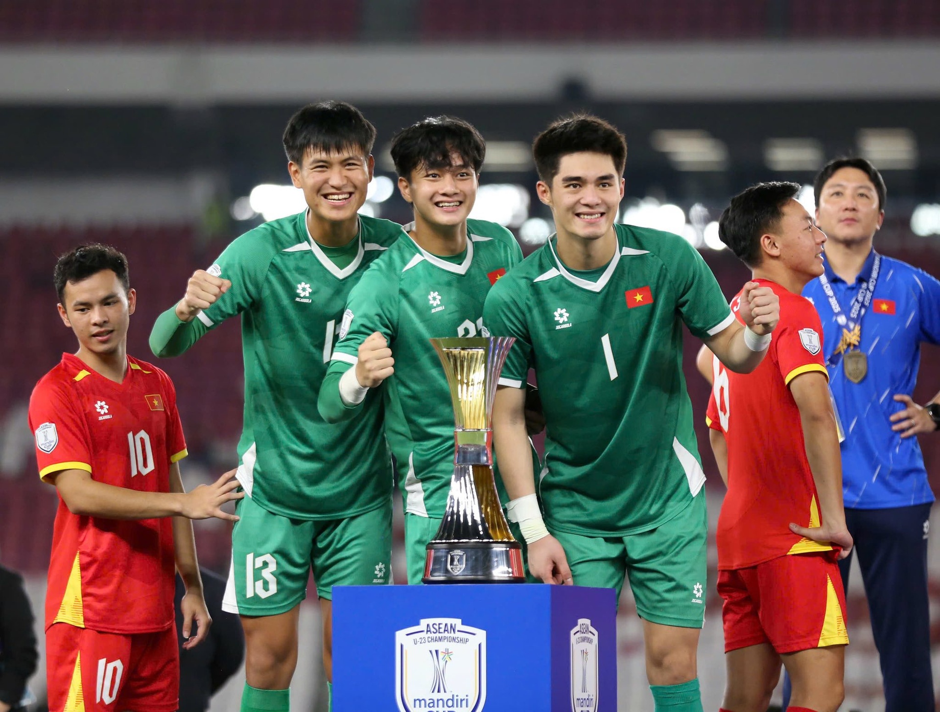 Cao Van Binh, hermano 2