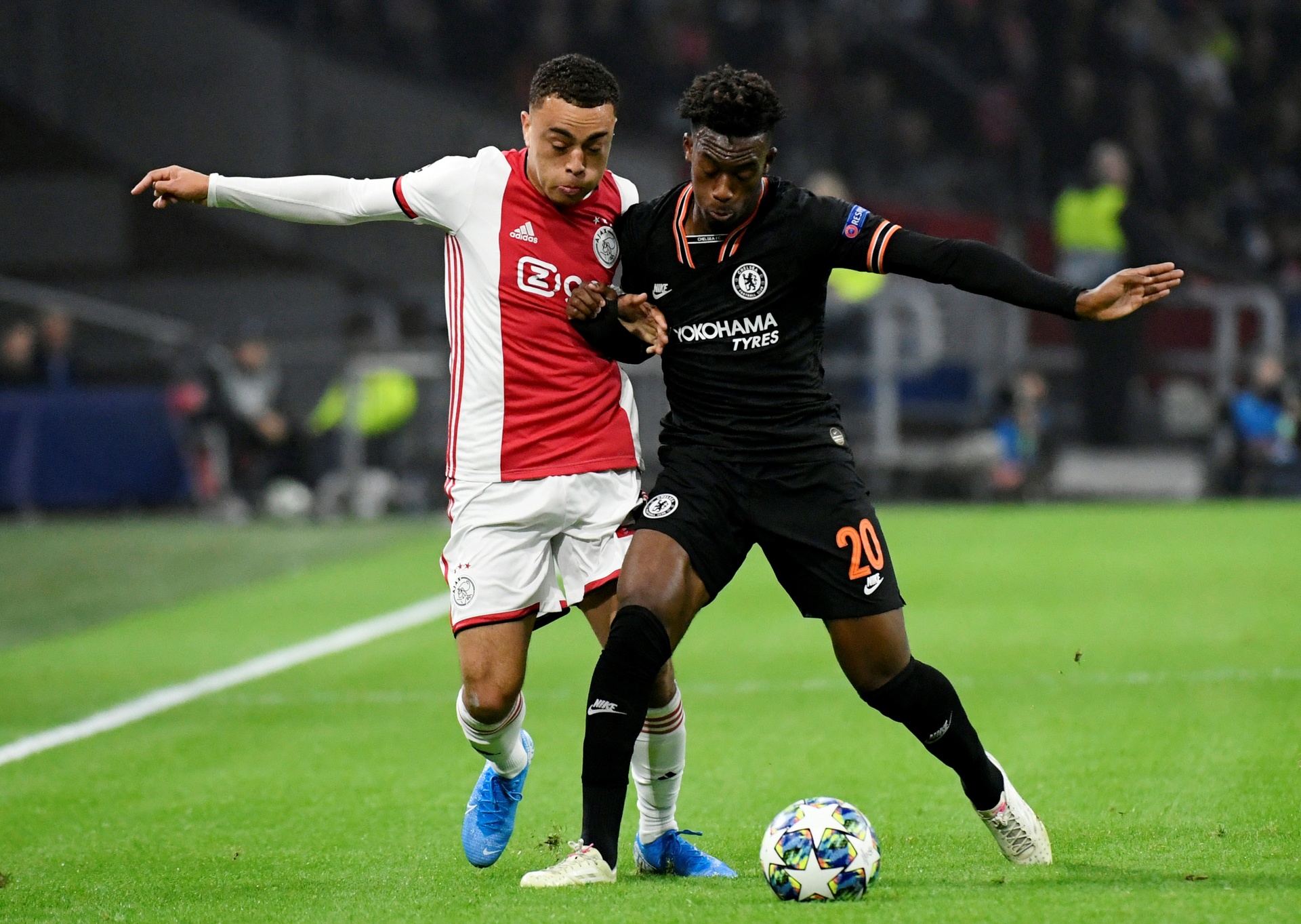 truc tiep Ajax vs Chelsea anh 1