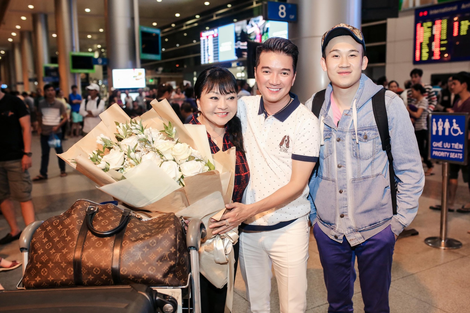 Đàm Vĩnh Hưng đơn Hương Lan lục nửa đêm anh 2