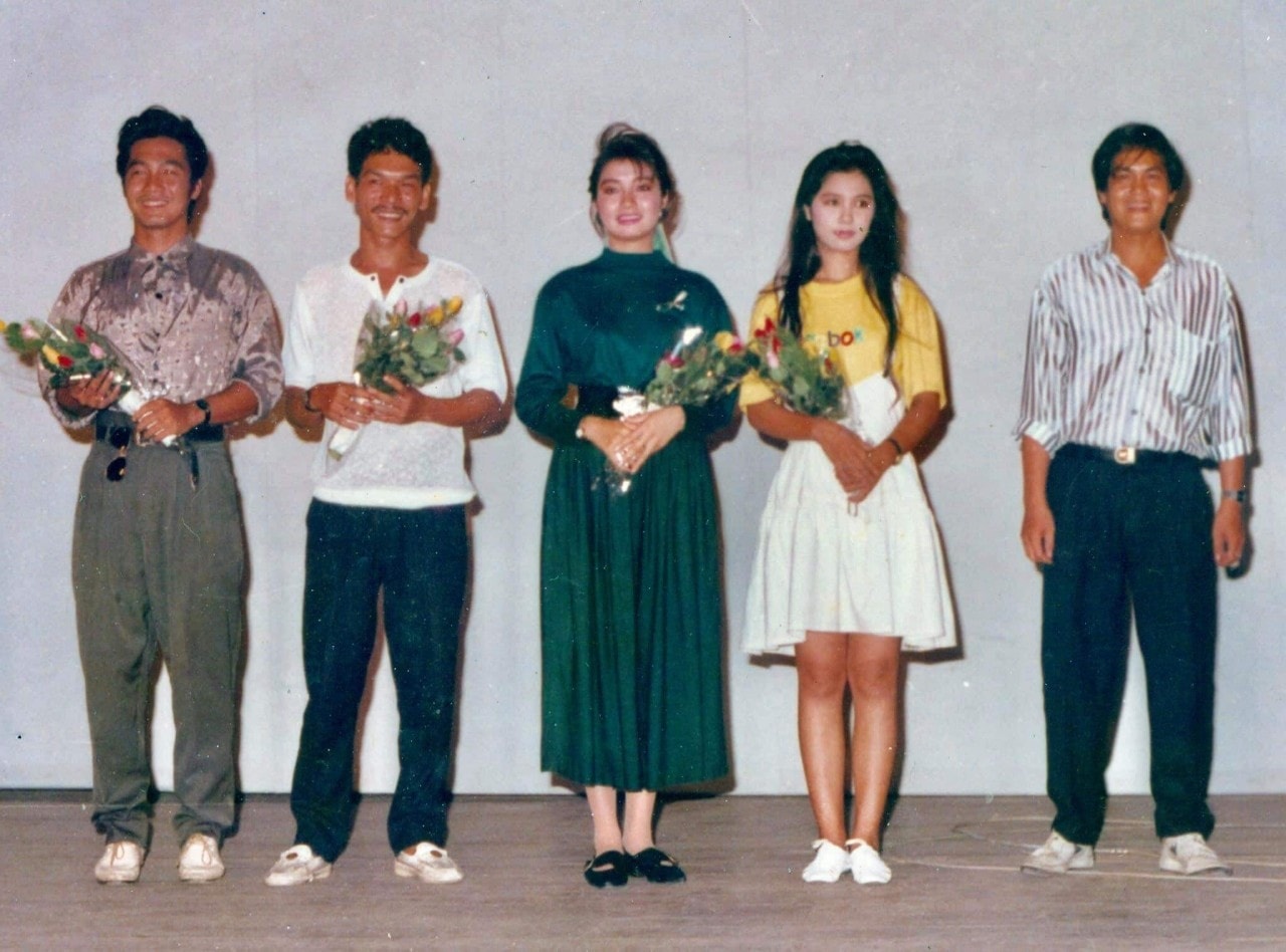 Viet Trinh dang anh ben Ly Hung anh 1