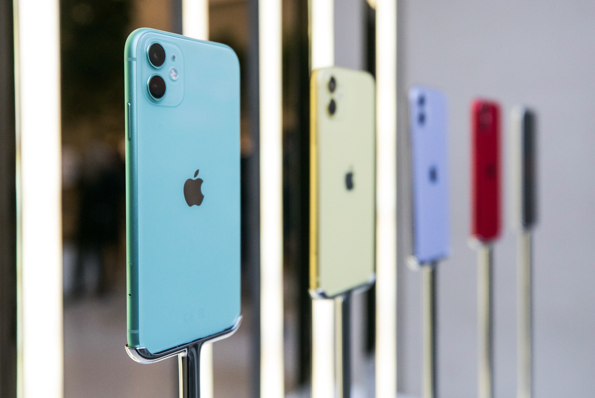 iPhone 11 ban chay anh 2