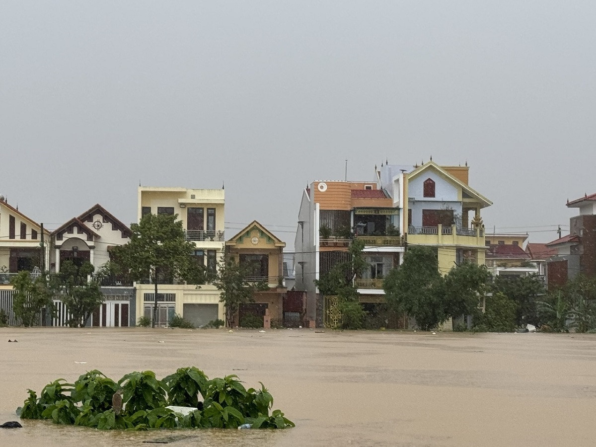 Mua lu Mien Trung anh 1