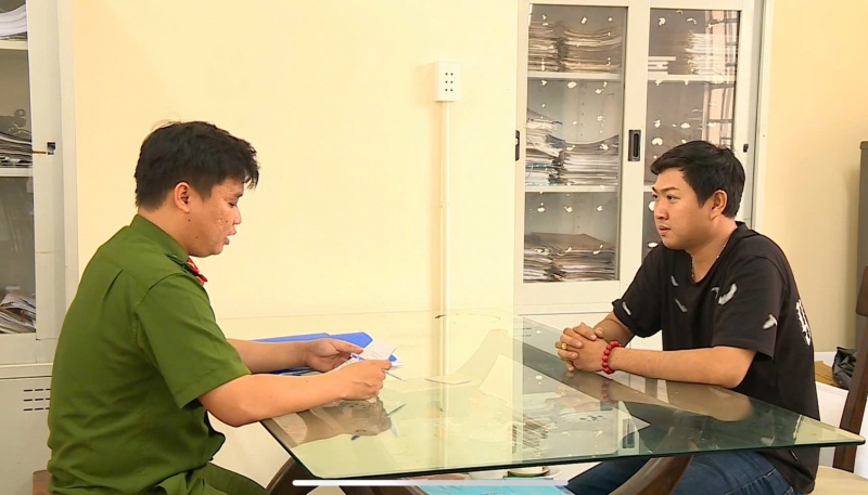 Dam CSGT,  Kiem tra,  Nong do con anh 1