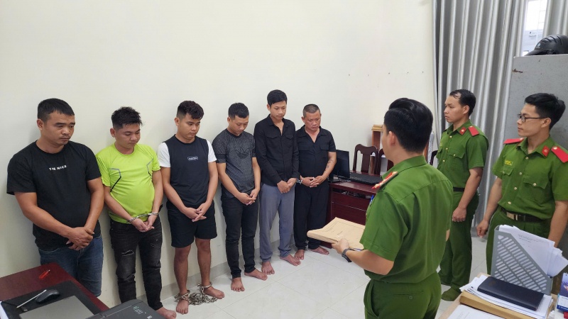 Lua ban,  Thep xay dung anh 4