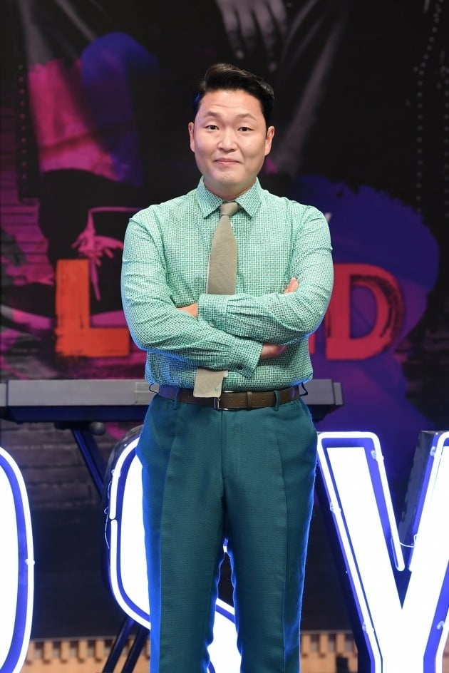 PSY tro lai anh 2