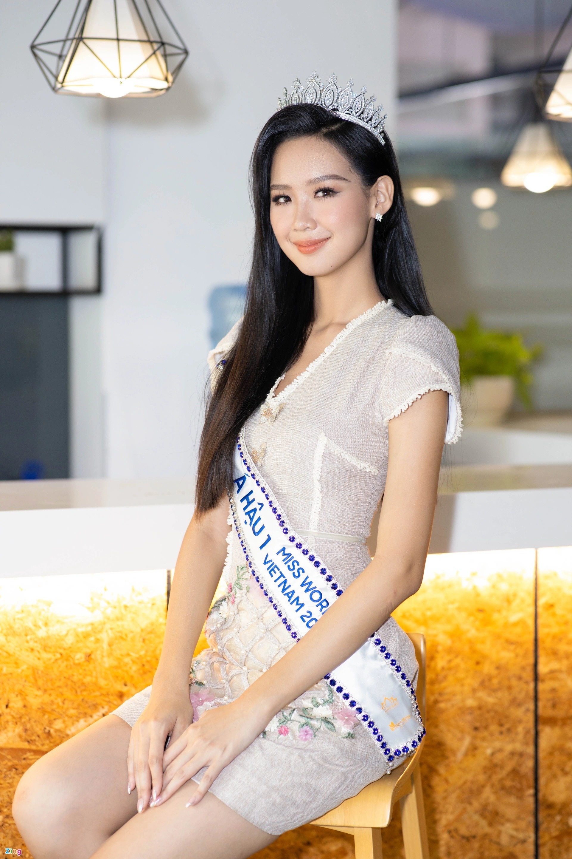 A hau Bao Ngoc anh 1