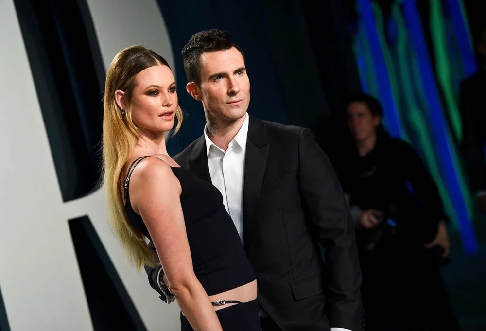 Adam Levine toi te anh 1