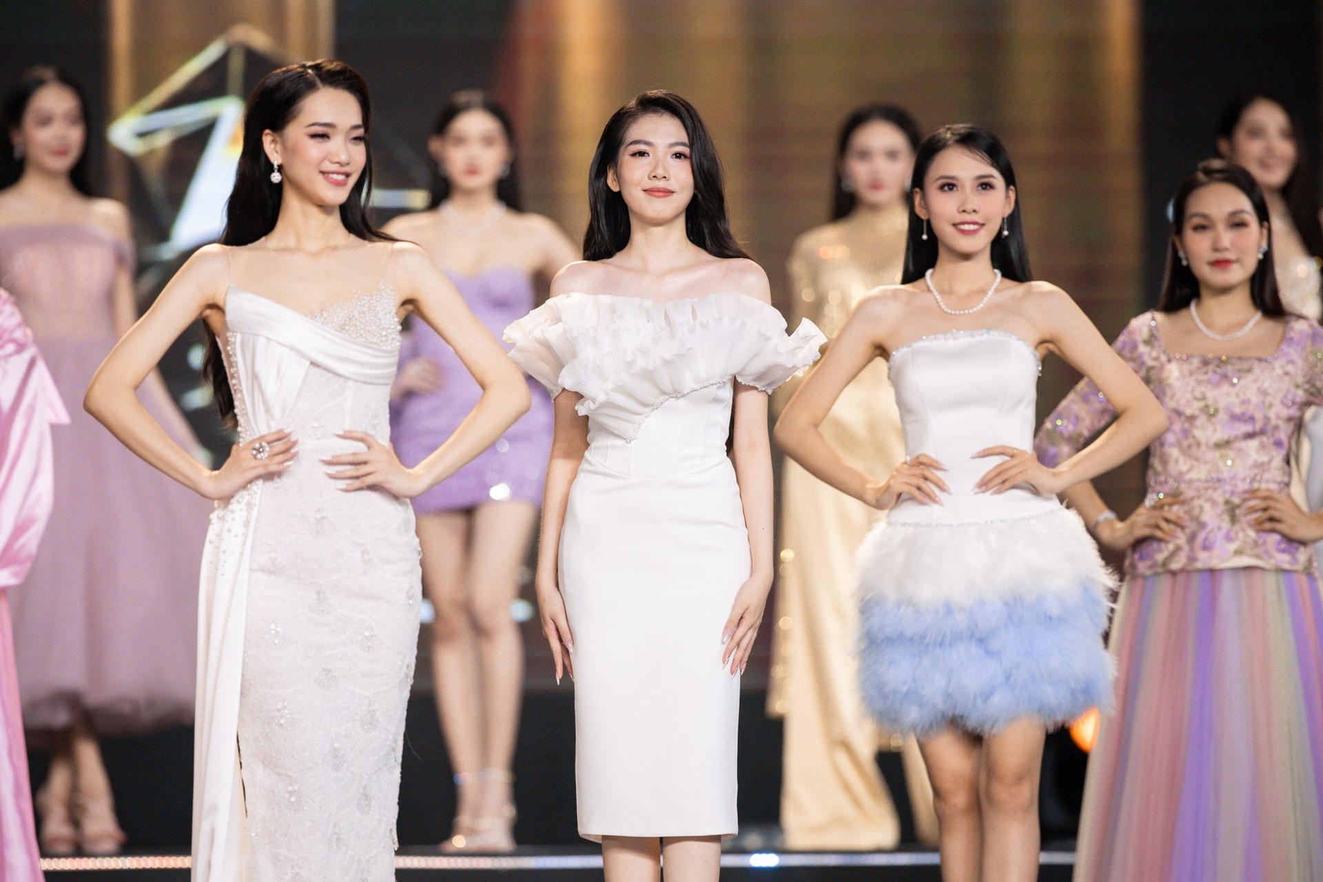 Hoa hau Viet Nam anh 18