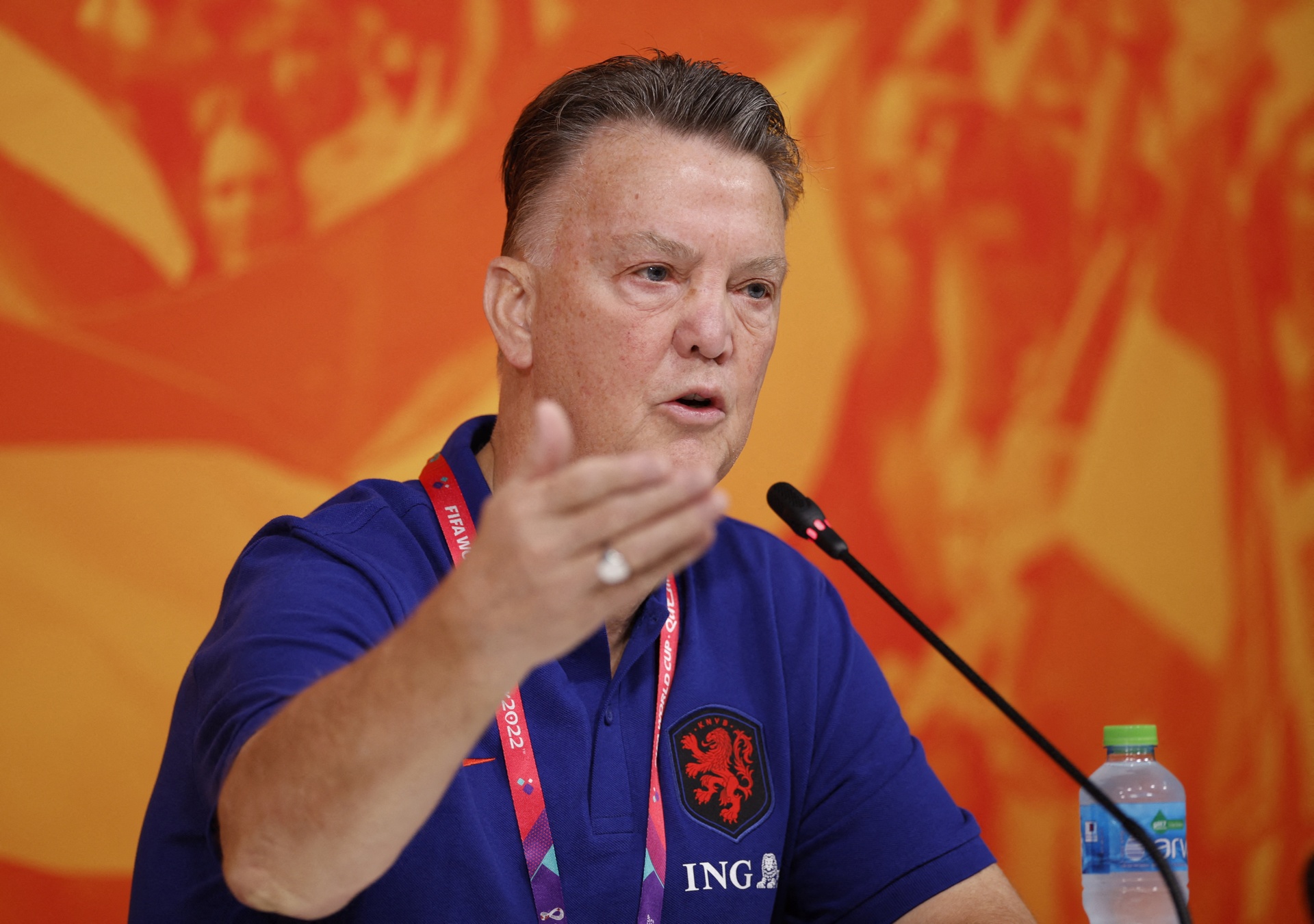 hlv van gaal ha lan anh 1