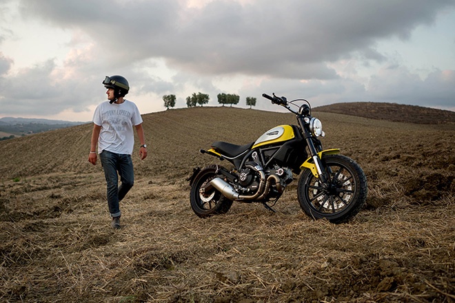   Theo dự kiến, Thái Lan sẽ là điểm đến đầu tiên của Ducati Scrambler trong khu vực Đông Nam Á. Giống như mẫu Monster 795, dòng xe này cũng sẽ được sản xuất tại Thái Lan và có thể sớm được xuất khẩu sang Việt Nam.
