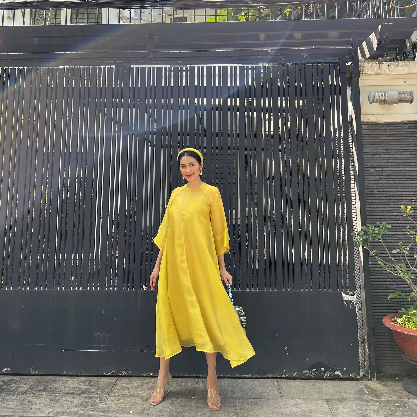 sao viet dien ao dai don tet anh 1