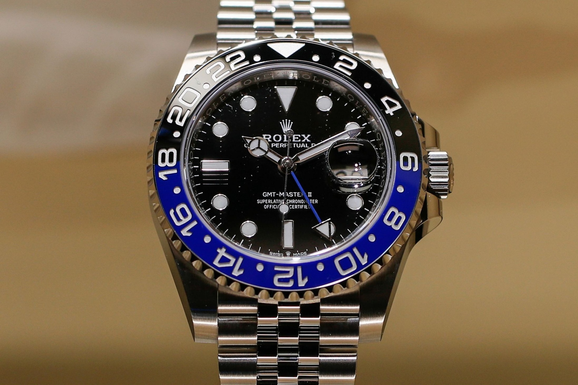 rolex anh giam gia anh 1