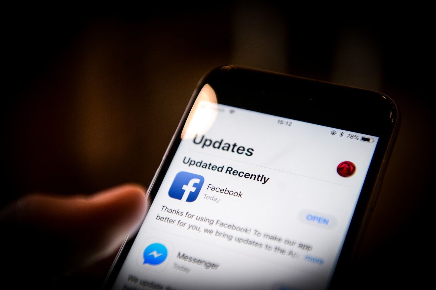 Facebook tu bat camera anh 1