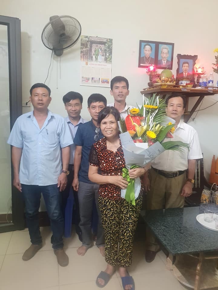 ky uc,  sum vay,  ngay Tet anh 1