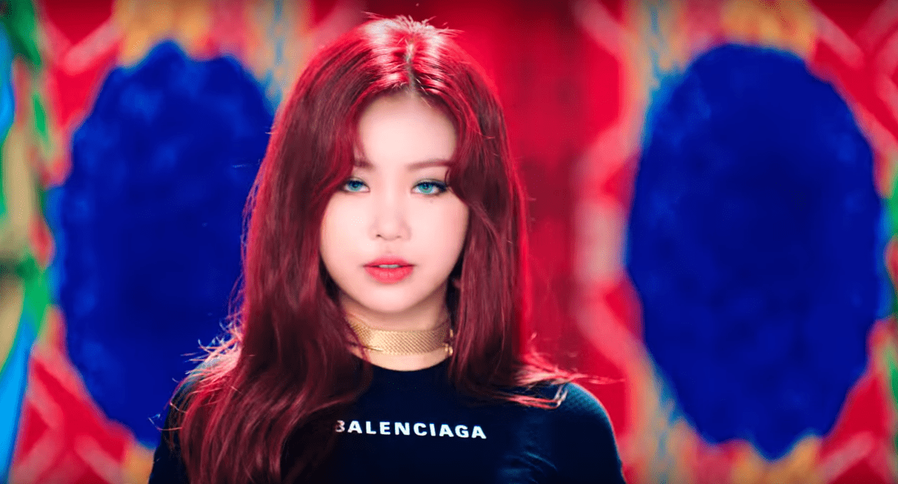 Soo Jin (G)I-DLE dung hoat dong anh 1