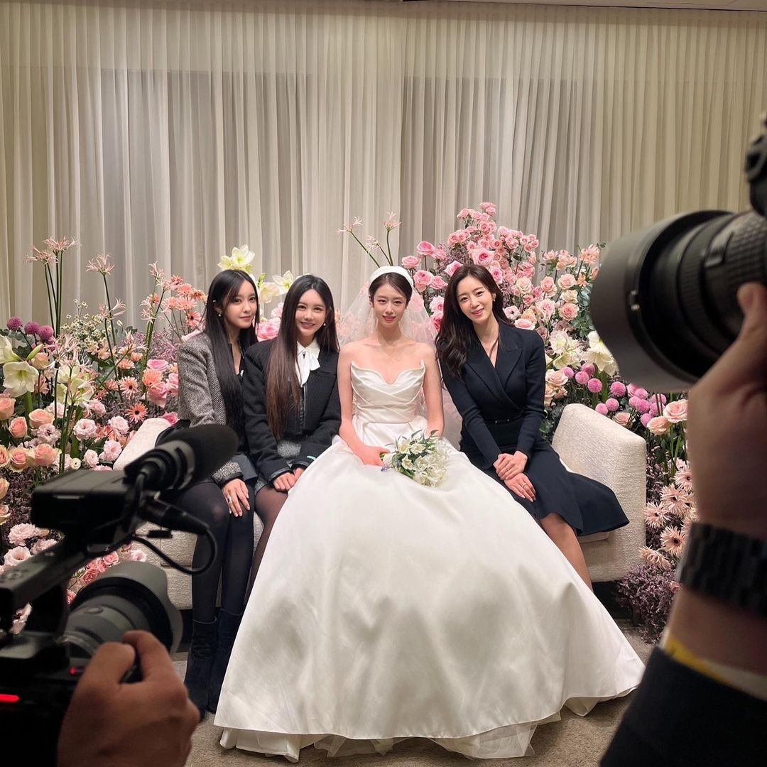 le cuoi Ji Yeon anh 3