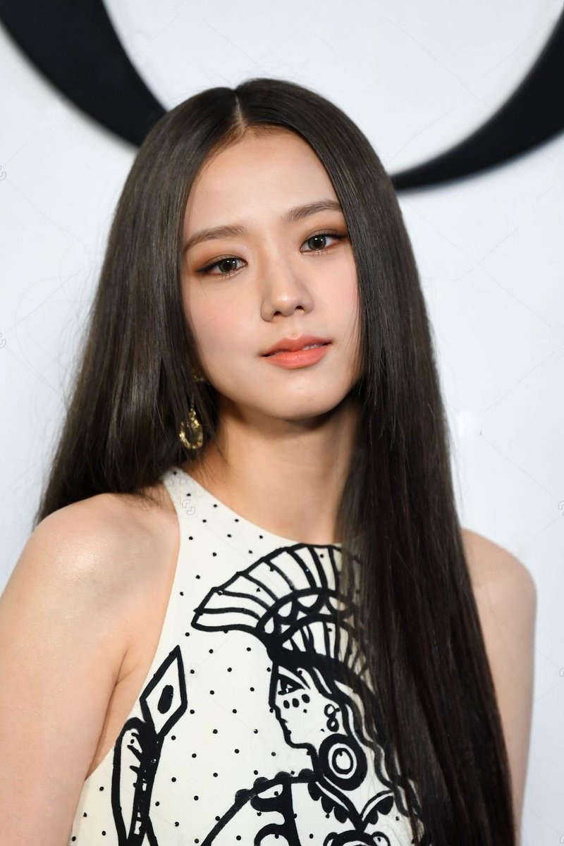 Jisoo tai san anh 1