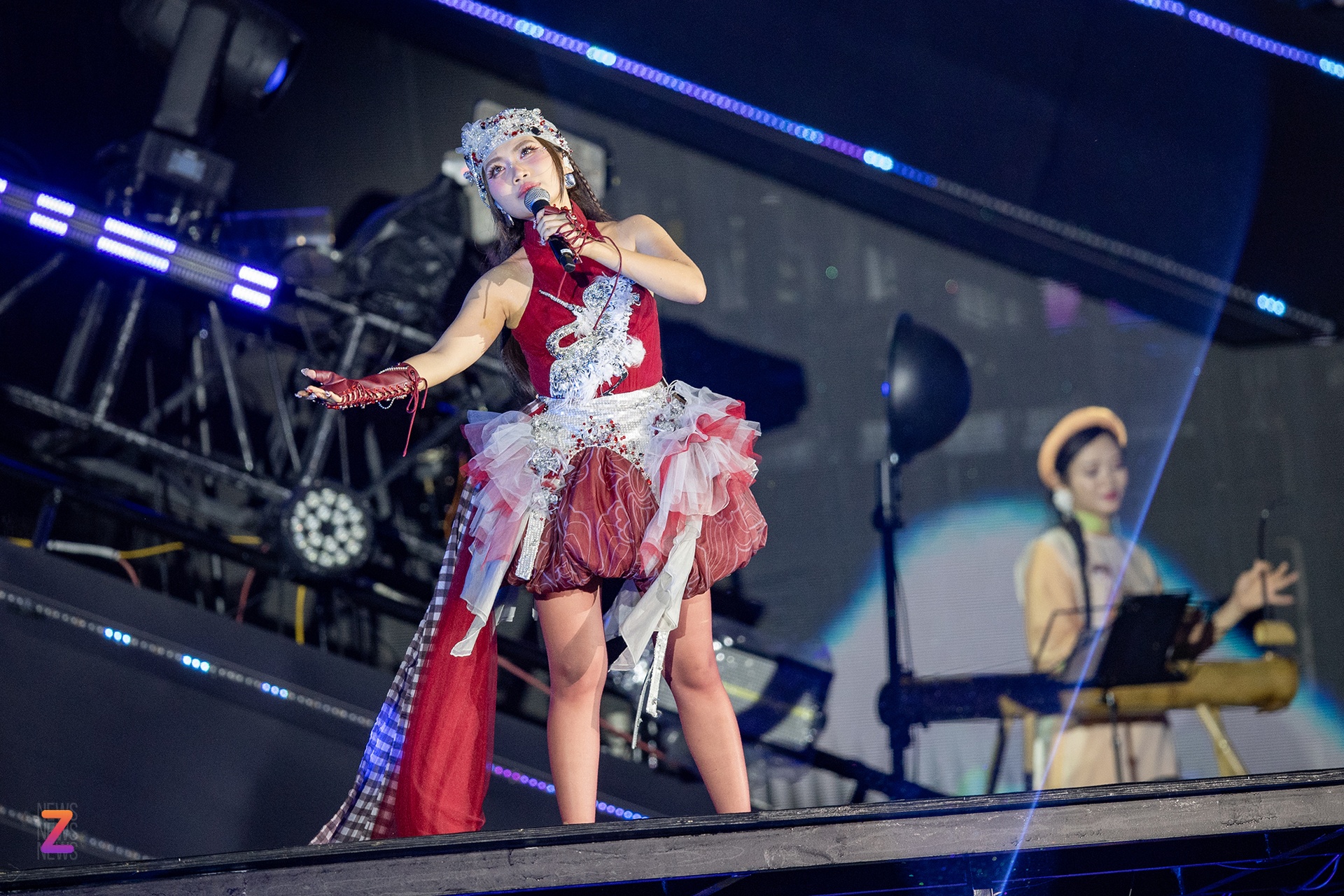 V Concert anh 16