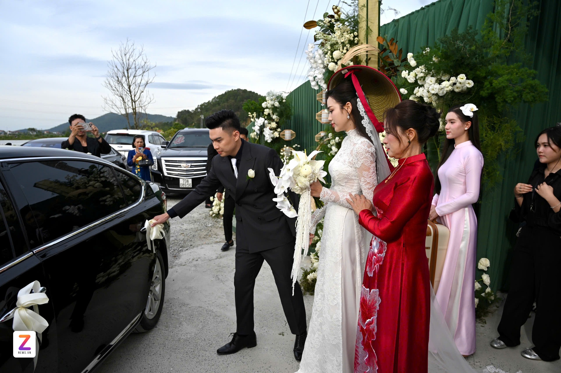 Do Thi Ha cuoi anh 1