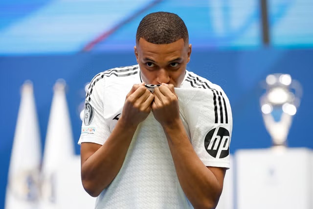 Mbappé al Real Inglaterra 3