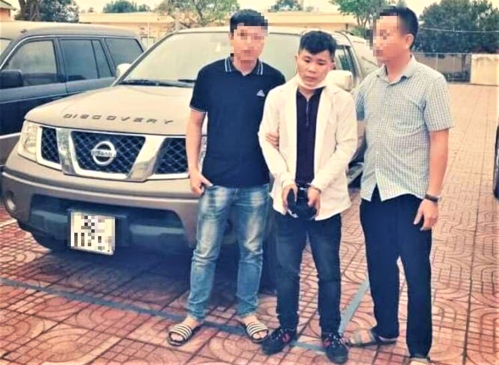 trom xe ban tai anh 1