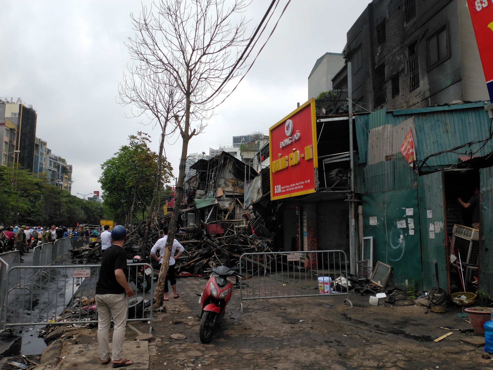 7 nha boc chay anh 1