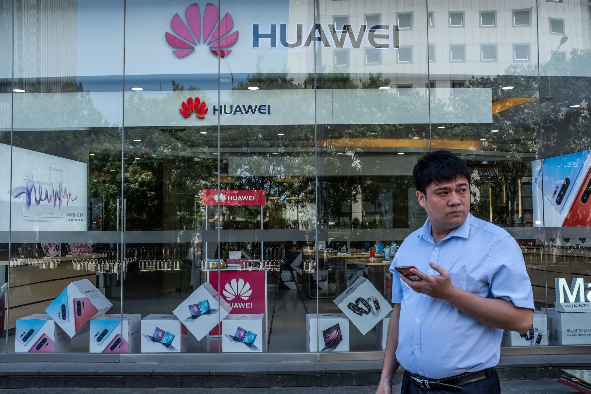 Huawei khon don vi thieu chip anh 1