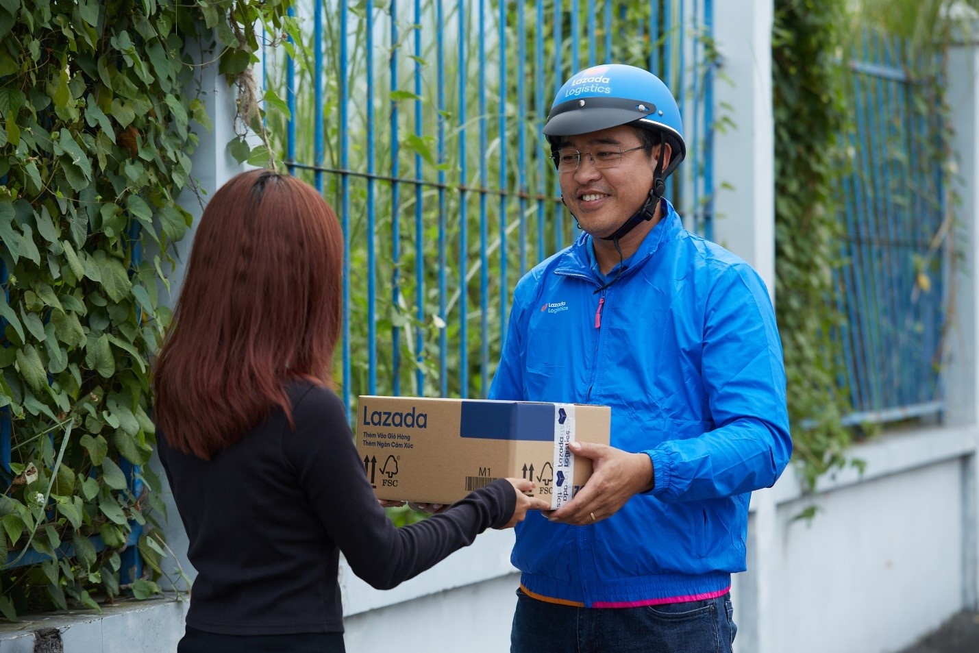 Lazada,  Tet sale bung xoa anh 2