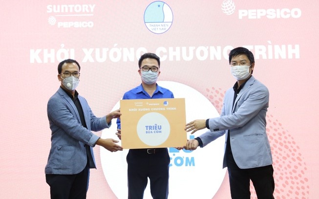 PepsiCo trao 1 trieu bua com cho nguoi kho khan do dich Covid-19 anh 1