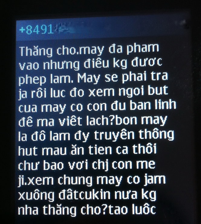 Tin nhắn đe doạ phóng viên vào tối 8/12.