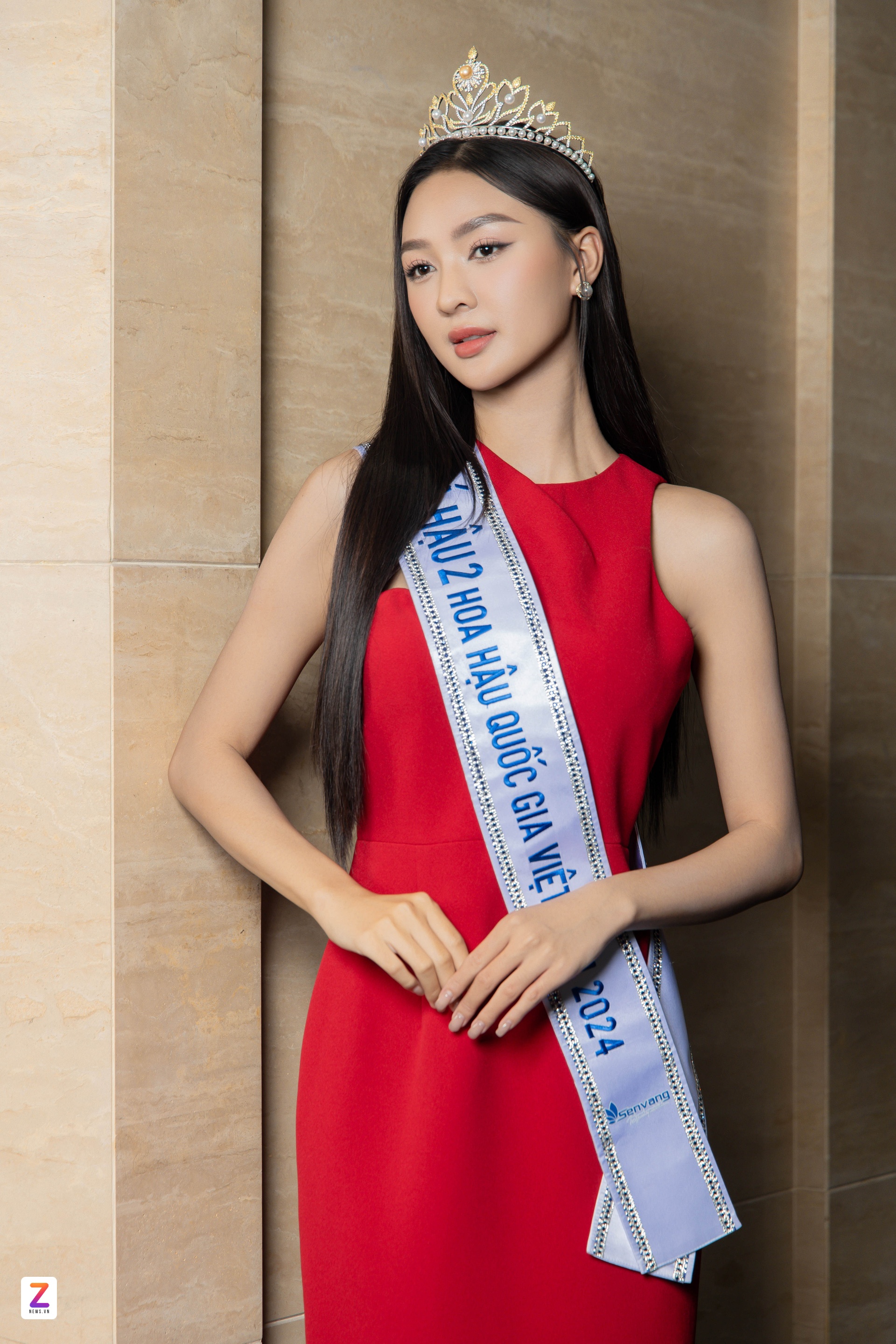 Cam Ly,  hoa hau quoc gia anh 8