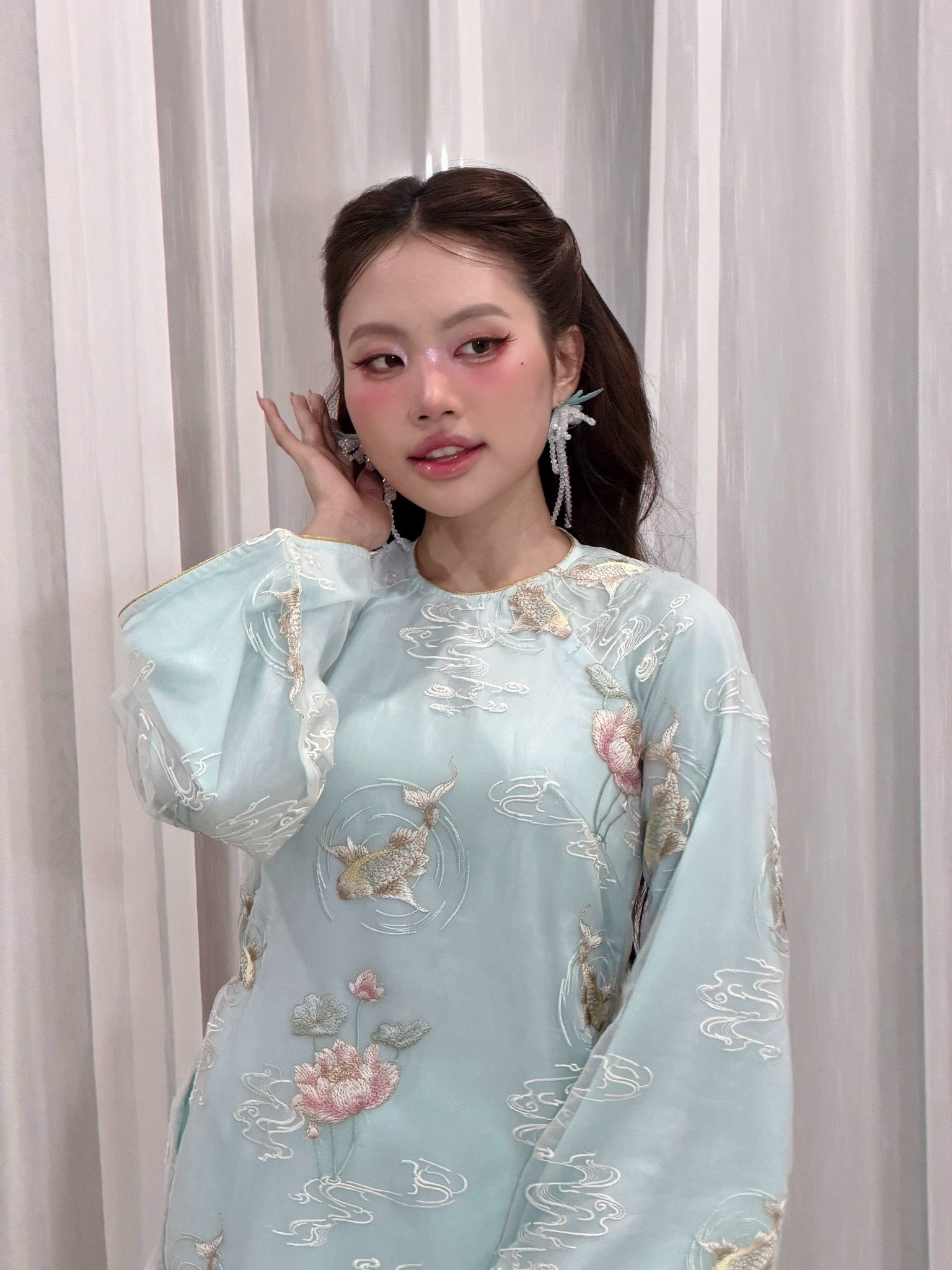 Phuong My Chi anh 1